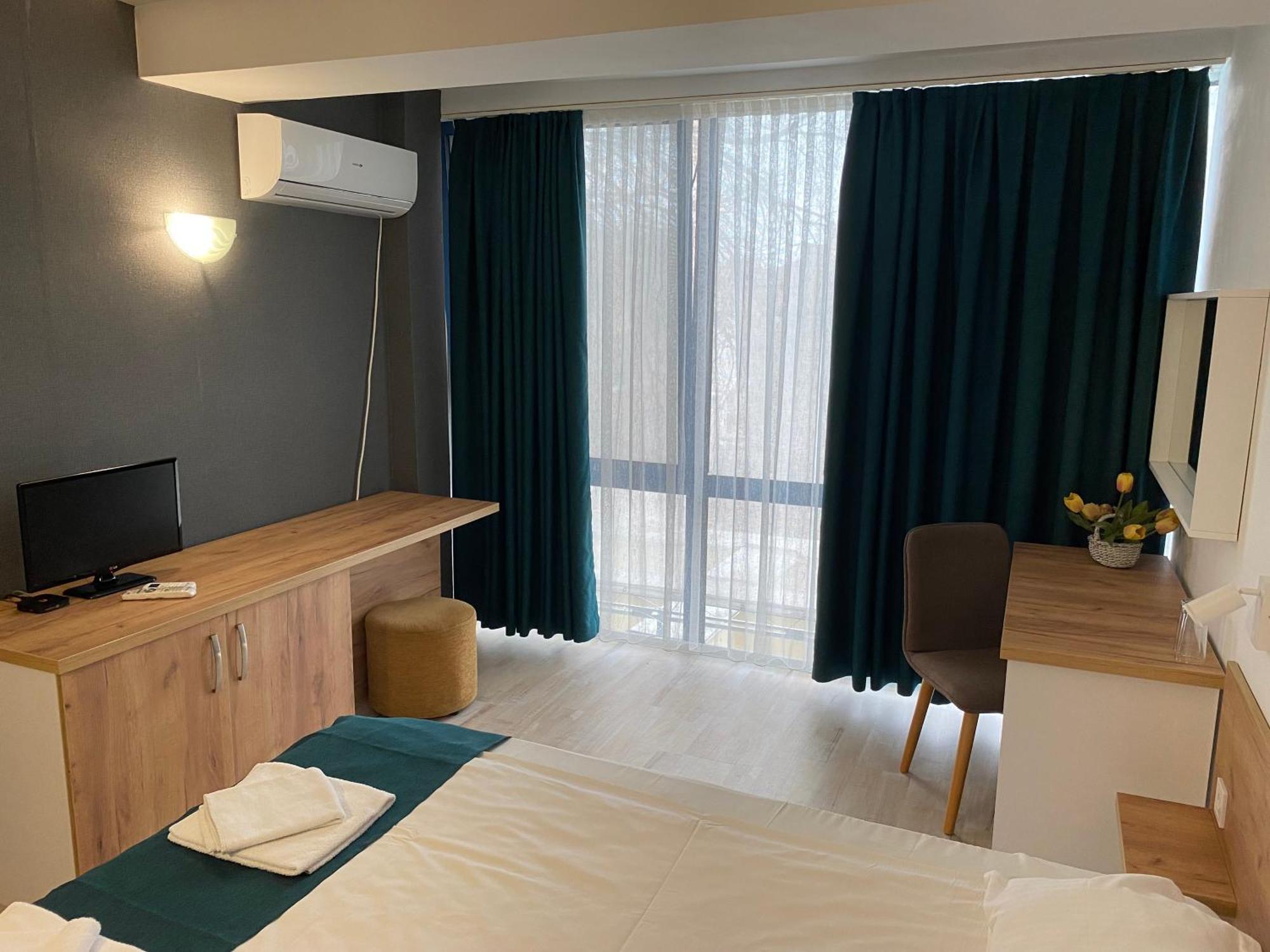 Hotel Fors Burgas Exteriör bild