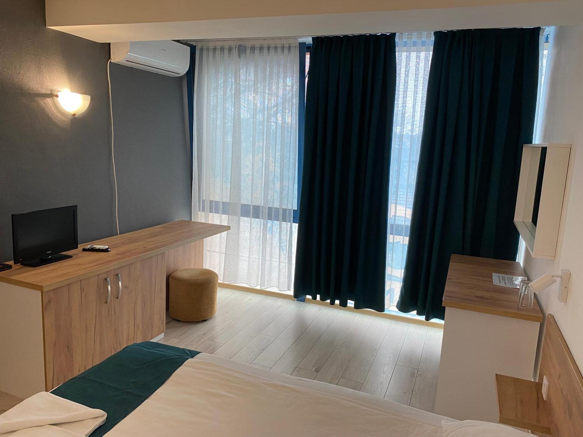 Hotel Fors Burgas Exteriör bild